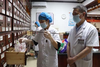 重庆中医治疗脑瘤靠谱的肿瘤专家